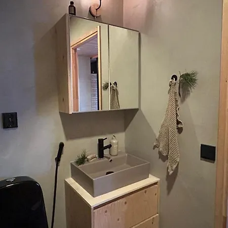 Parkkipaikalla Upealla Alueella Cassa Laurassa Rovaniemellae * Rovaniemi